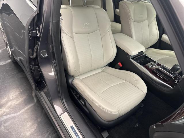 Photo of 2013 Storm Front Gray INFINITI M37x