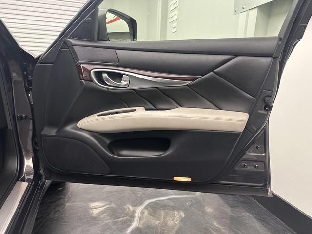 Photo of 2013 Storm Front Gray INFINITI M37x