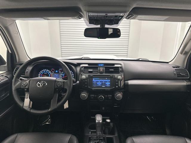 Photo of 2018 Super White Toyota 4Runner