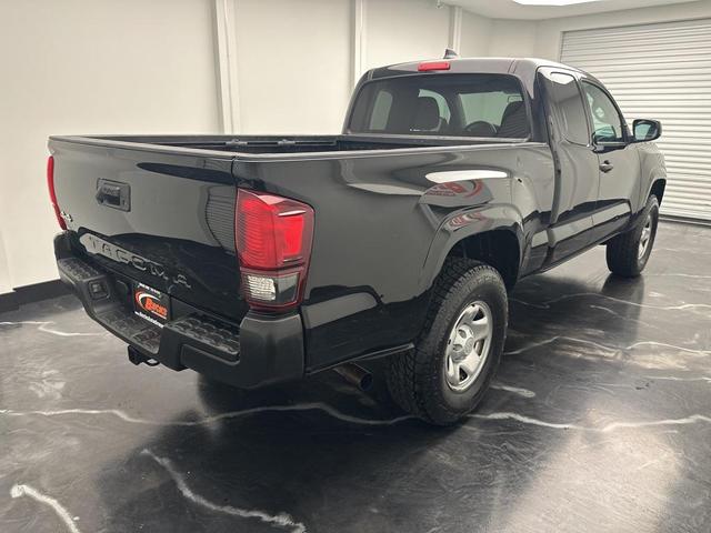 Photo of 2021 Midnight Black Metallic Toyota Tacoma