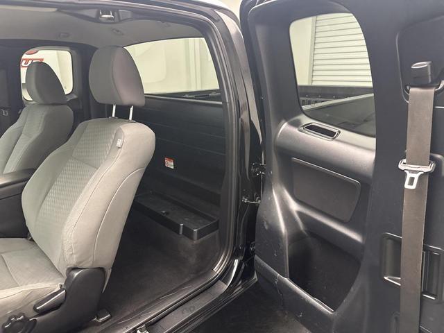 Photo of 2021 Midnight Black Metallic Toyota Tacoma