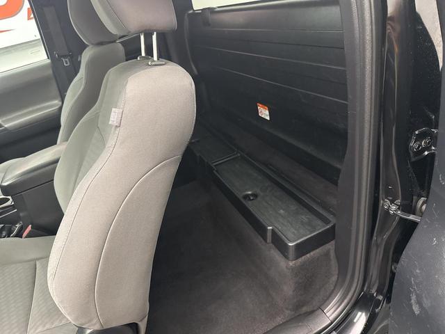 Photo of 2021 Midnight Black Metallic Toyota Tacoma