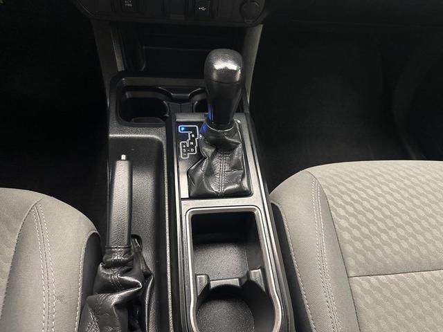 Photo of 2021 Midnight Black Metallic Toyota Tacoma