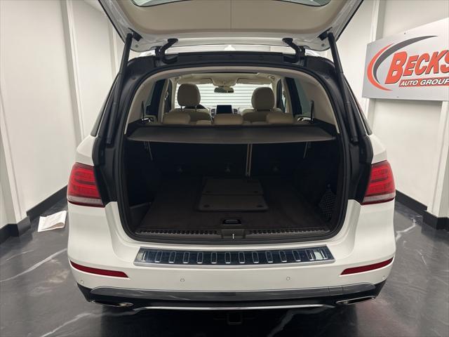 Photo of 2016 White Mercedes-Benz GLE-Class