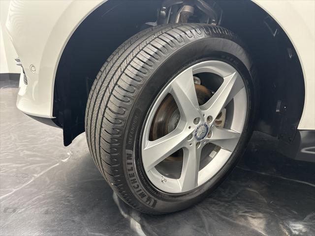 Photo of 2016 White Mercedes-Benz GLE-Class