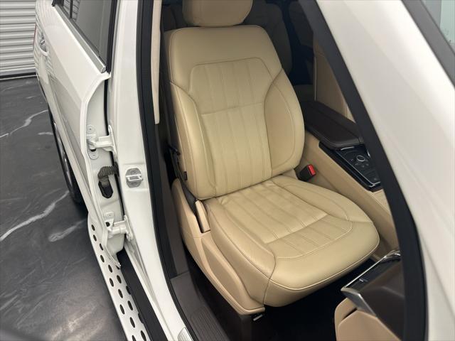 Photo of 2016 White Mercedes-Benz GLE-Class
