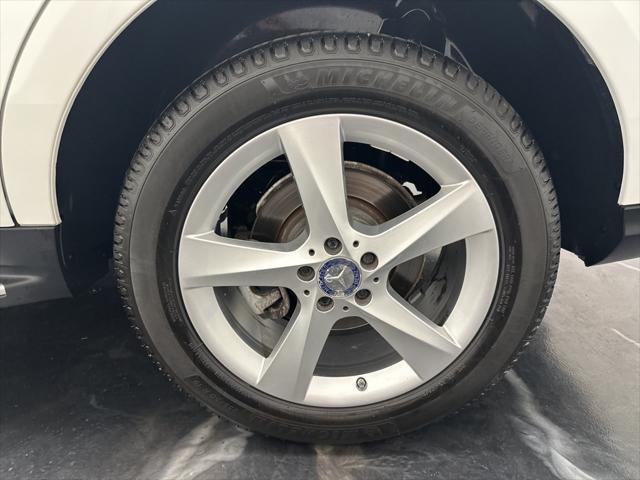 Photo of 2016 White Mercedes-Benz GLE-Class