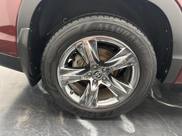 Photo of 2019 Maroon Toyota Highlander