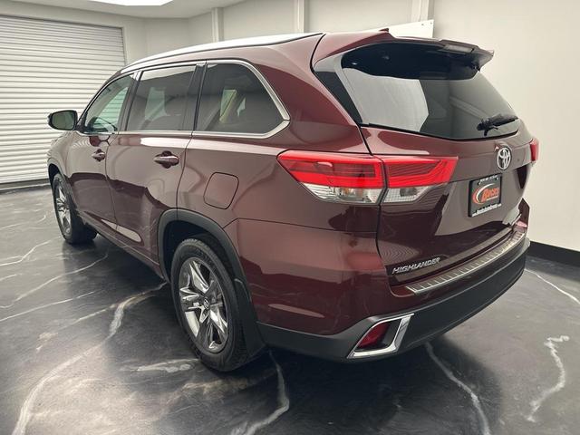 Photo of 2019 Maroon Toyota Highlander