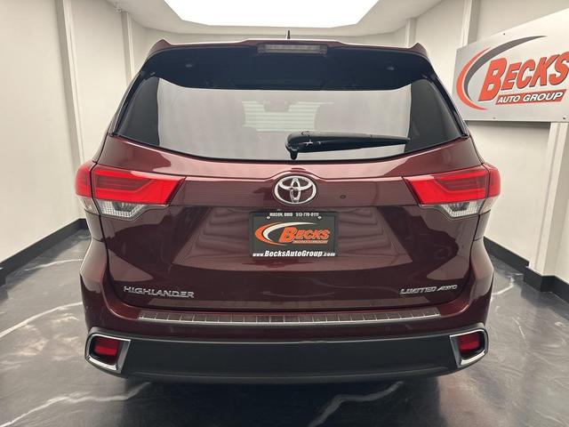 Photo of 2019 Maroon Toyota Highlander