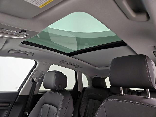 Photo of 2023 Blue Audi Q5