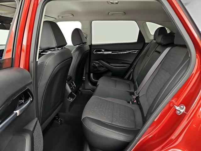 Photo of 2025 Red Kia Seltos