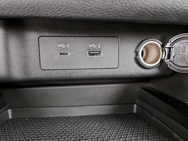 Photo of 2023 White Nissan Rogue