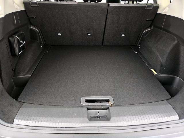 Photo of 2023 White Nissan Rogue