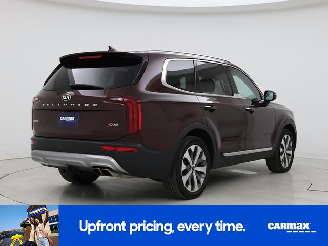 Photo of 2020 Burgundy Kia Telluride