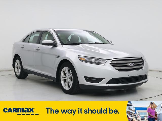2016 Ford Taurus