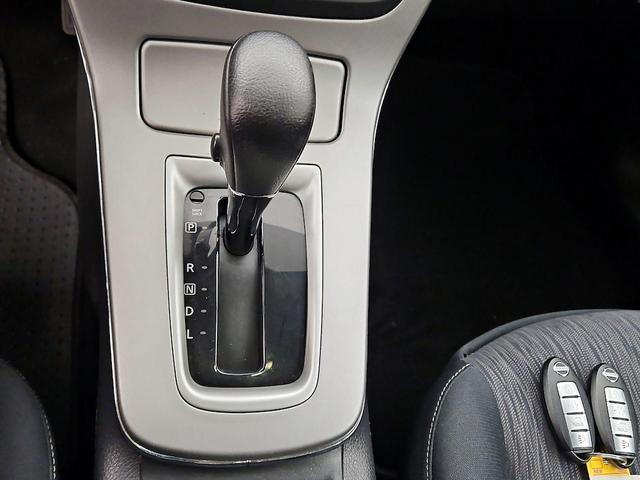 Photo of 2015 Red Nissan Sentra