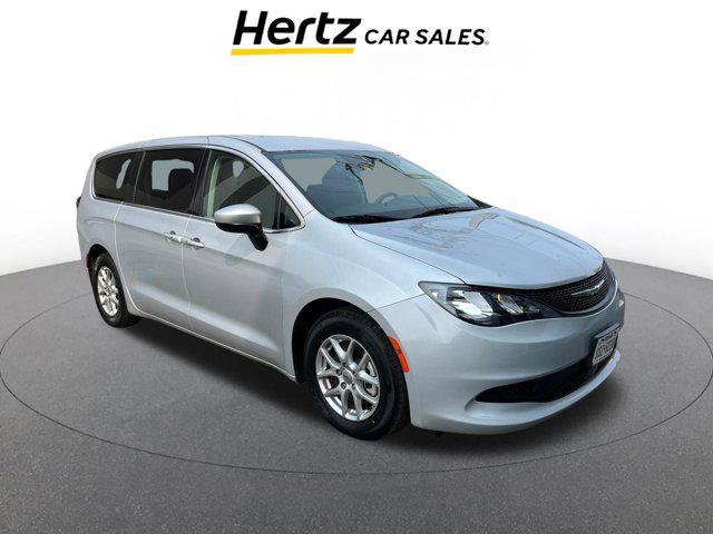 2023 Chrysler Voyager