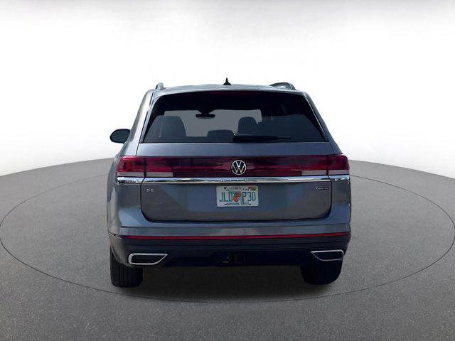 Photo of 2024 Platinum Gray Metallic Volkswagen Atlas
