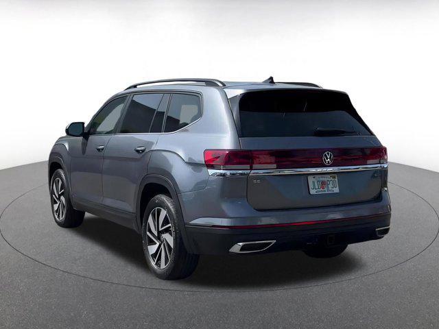 Photo of 2024 Platinum Gray Metallic Volkswagen Atlas