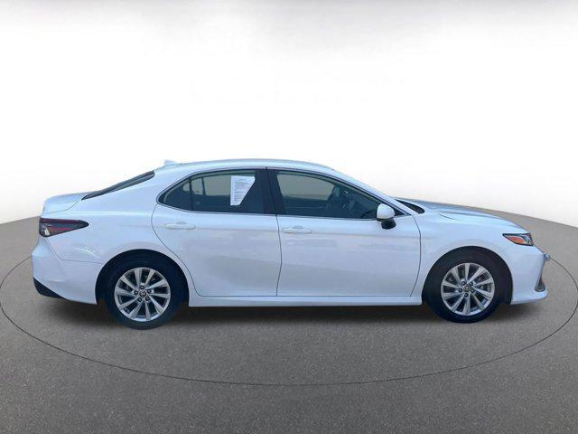 Photo of 2024 Ice Cap Toyota Camry