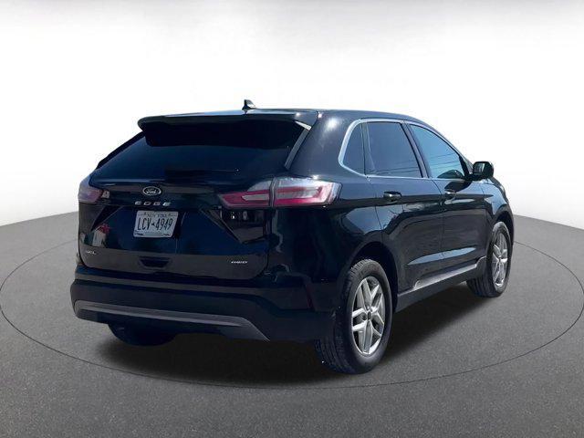 Photo of 2024 Agate Black Metallic Ford Edge