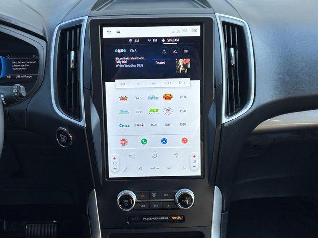 Photo of 2024 Agate Black Metallic Ford Edge