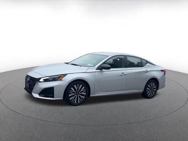 Photo of 2024 Brilliant Silver Metallic Nissan Altima