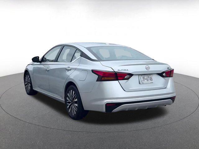 Photo of 2024 Brilliant Silver Metallic Nissan Altima