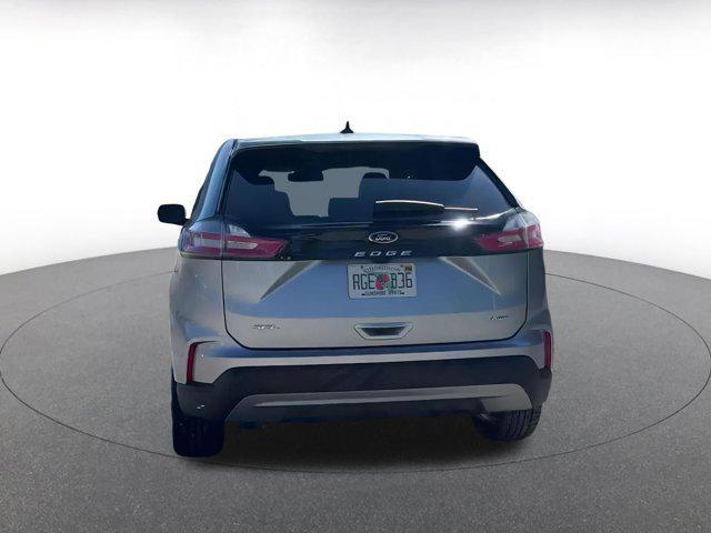 Photo of 2024 Iconic Silver Metallic Ford Edge