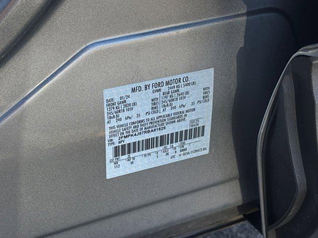 Photo of 2024 Iconic Silver Metallic Ford Edge