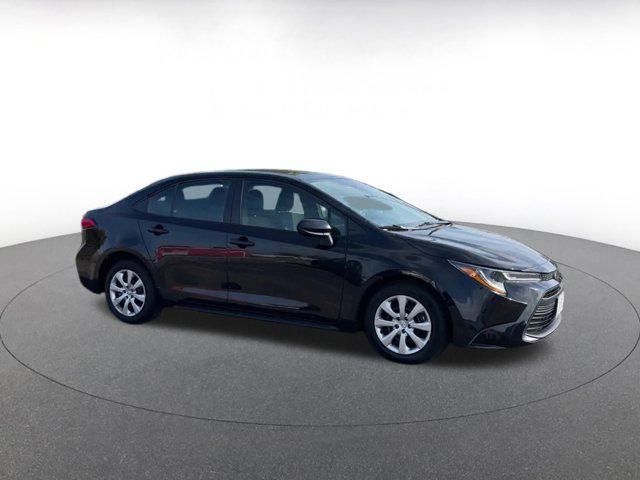 Photo of 2024 Midnight Black Metallic Toyota Corolla
