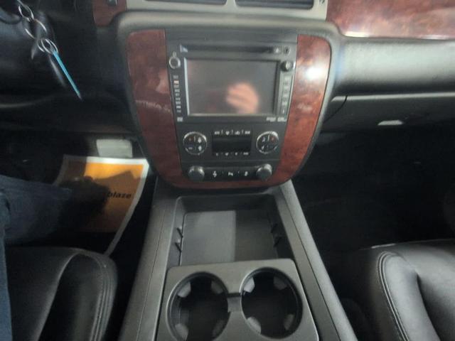 Photo of 2013 Silver Ice Metallic Chevrolet Suburban