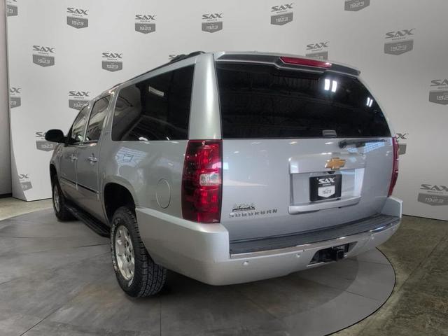 Photo of 2013 Silver Ice Metallic Chevrolet Suburban