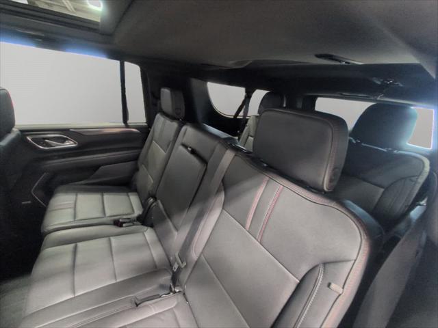 Photo of 2023 Iridescent Pearl Tricoat Chevrolet Suburban