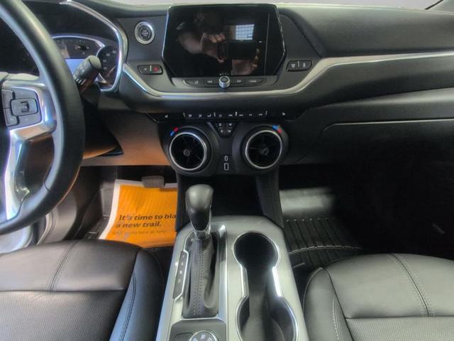 Photo of 2022 Silver Ice Metallic Chevrolet Blazer