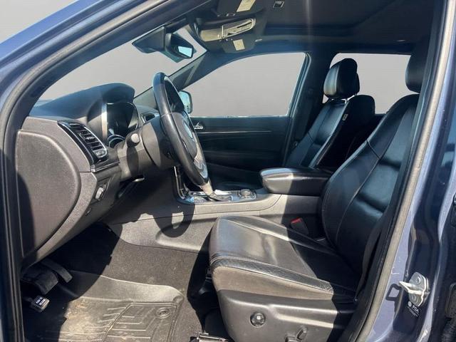Photo of 2021 Slate Blue Pearlcoat Jeep Grand Cherokee