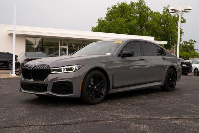 2022 BMW 750