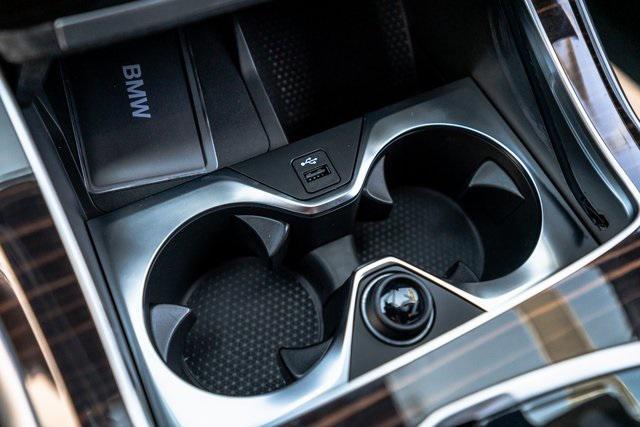 Photo of 2026 Black Sapphire Metallic BMW X7