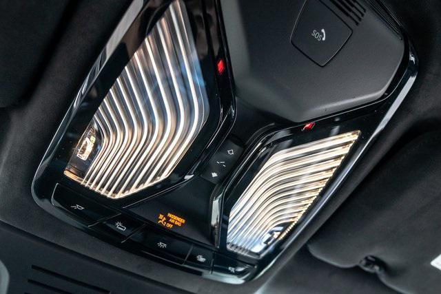 Photo of 2026 Black Sapphire Metallic BMW X7
