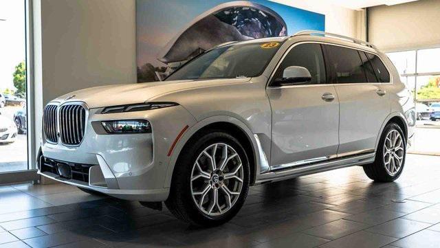 2023 BMW X7