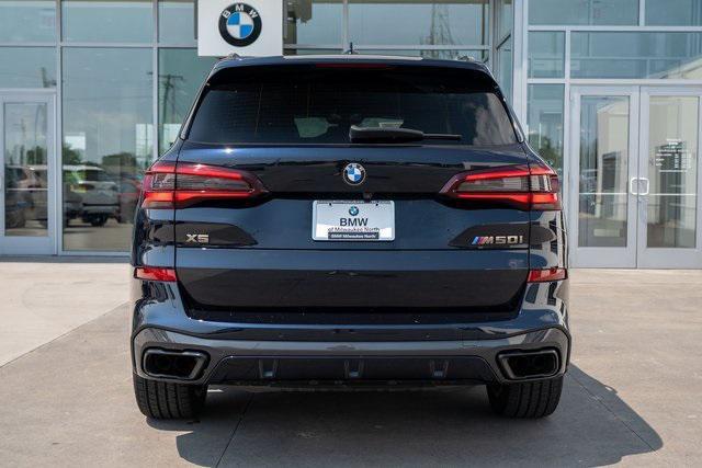 Photo of 2022 Carbon Black Metallic BMW X5