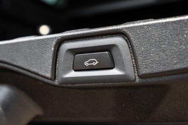 Photo of 2022 Carbon Black Metallic BMW X5