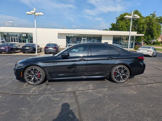 2023 BMW 530