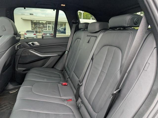 Photo of 2022 Jet Black BMW X5