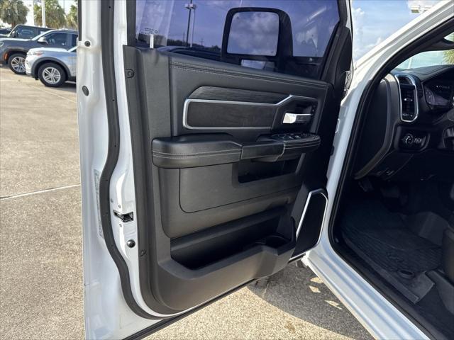 Photo of 2024 Bright White Clearcoat RAM 2500
