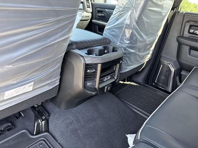 Photo of 2025 Diamond Black Crystal Pearlcoat RAM 2500