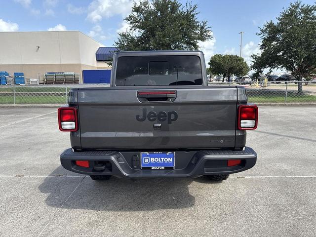 Photo of 2025 Granite Crystal Metallic Clearcoat Jeep Gladiator