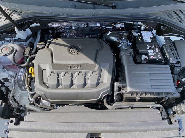 Photo of 2024 Pure White Volkswagen Tiguan