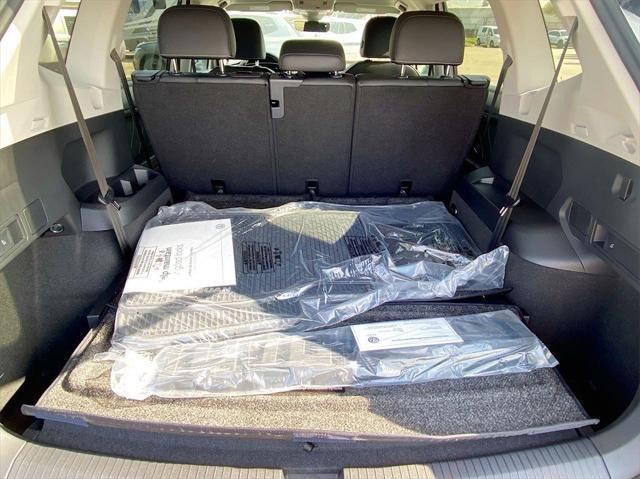 Photo of 2024 Pure White Volkswagen Tiguan